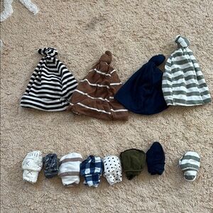 Set of Lou Lou and Company Newborn Hats and Mittens